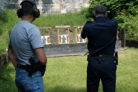Zabrzańscy policjanci doskonalą umiejętności strzeleckie