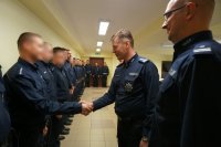 Policjanci wyróżnieni nagrodą pieniężną przez Komendanta Miejskiego Policji w Zabrzu insp. Dariusza Wesołowskiego