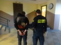 Mężczyzna podejrzany o włamanie do sklepu zatrzymany przez zabrzańskich policjantów