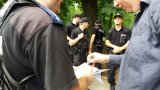 policjanci podczas poszukiwania 13-letniej mieszkanki Zabrza