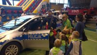 Zabrzańscy policjanci podczas imprezy mikołajkowej zorganizowanej dla przedszkolaków
