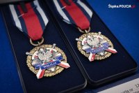 Dwa medale: Za Długoletnią Służbę i Za Zasługi dla Policji