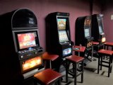 zdjęcie kolorowe: zabezpieczone automaty do nielegalnego hazardu